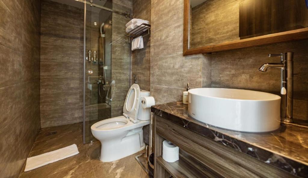 3T Hotel 41 Nguyen Thai Hoc- By Bay Luxury Ханой Екстер'єр фото