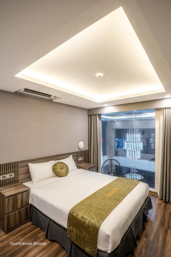 3T Hotel 41 Nguyen Thai Hoc- By Bay Luxury Ханой Екстер'єр фото